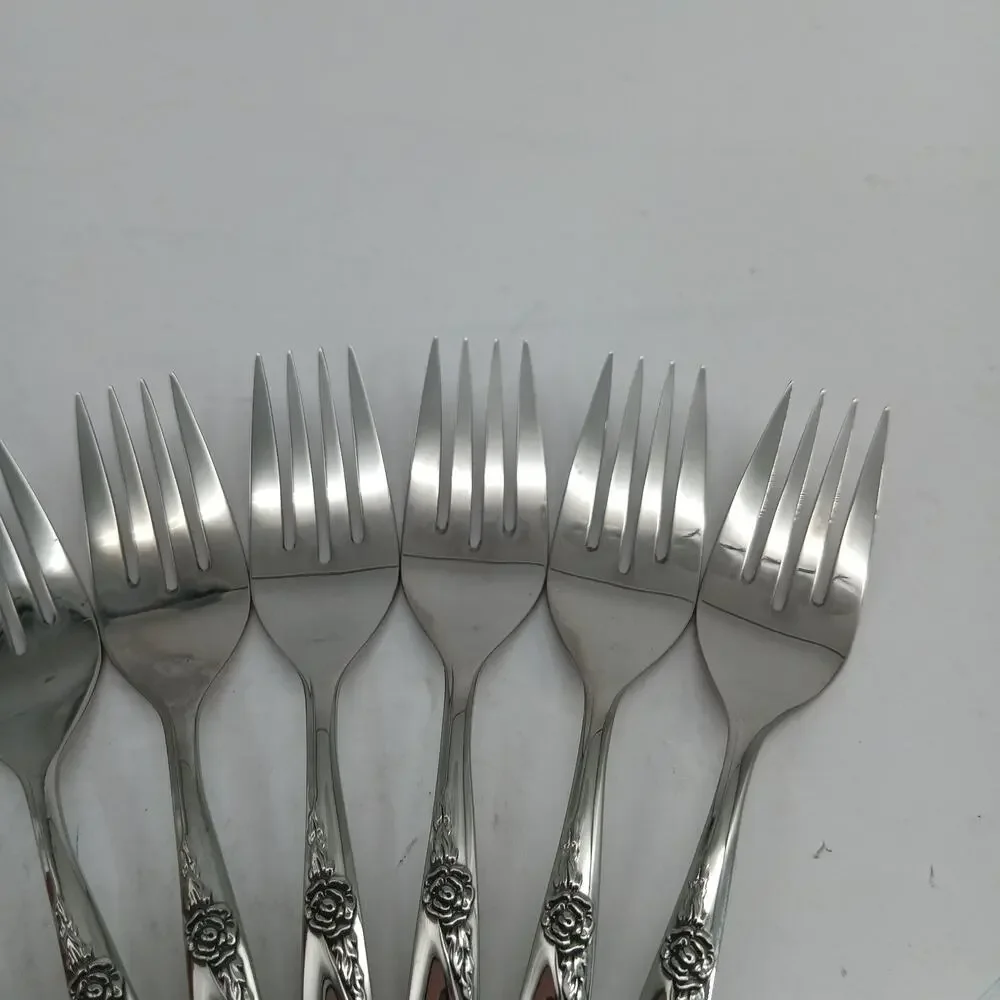 8X SF Oneida LA ROSE Salad Forks Rogers Premier Stainless